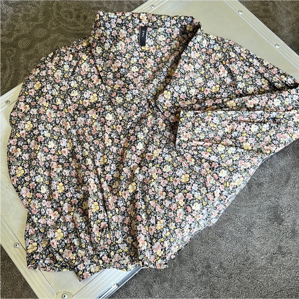 Yas Ditzy Blouse